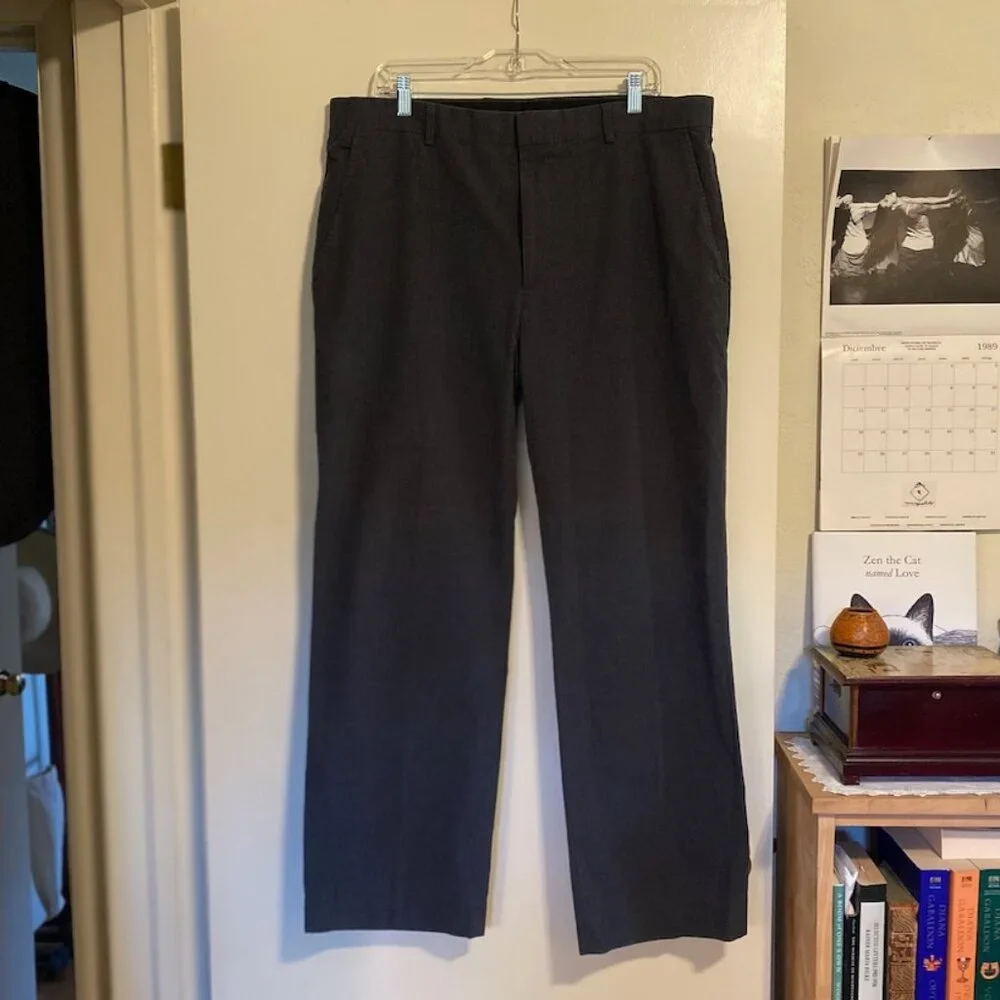 Banana Republic Men's Cordoroy Like Super Soft Pants, Size 38/32